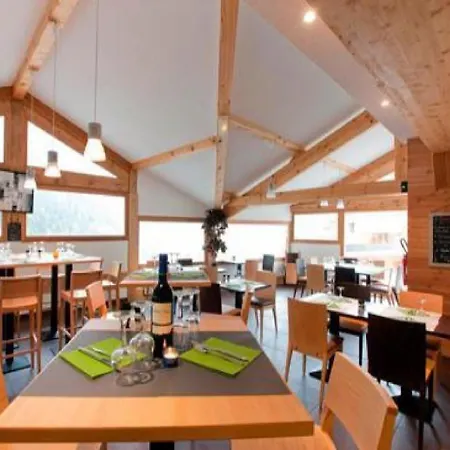 Montagne Duplex-orelle 9 Pers. Avec *